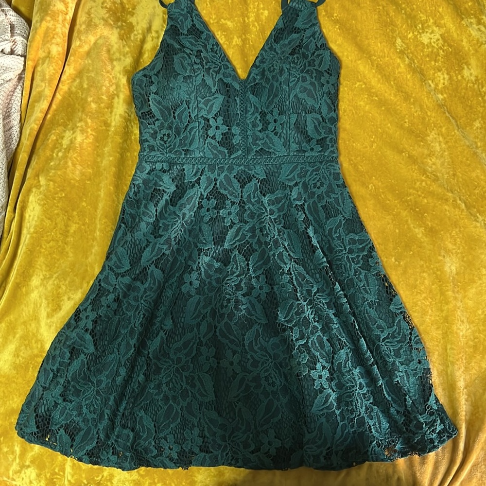 Emerald Lace Cocktail Dress